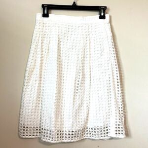 Loft White Eyelet A line Midi Skirt Size 2 Double pockets Zipper closure